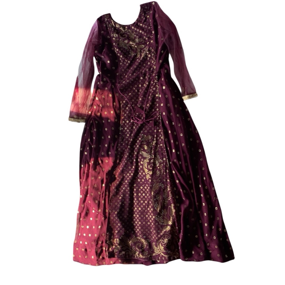 Indian suit / long dress / Punjabi suit